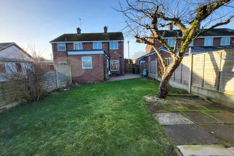 3 bedroom semi-detached house to rent, Severn Road, Warrington WA3
