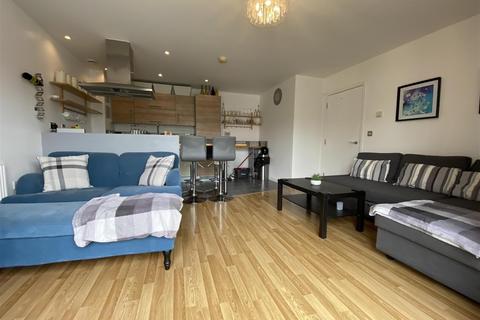2 bedroom apartment to rent, Mostyn Grove, London