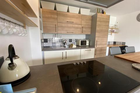 2 bedroom apartment to rent, Mostyn Grove, London