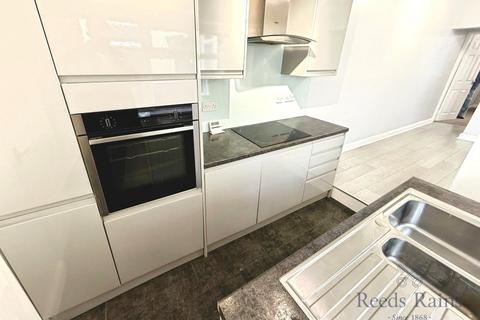 2 bedroom terraced house to rent, Minshall Street, Staffordshire ST4