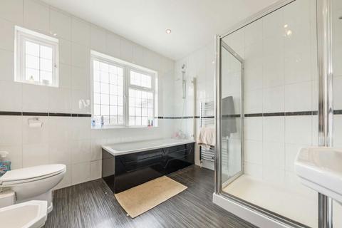 undefined, Whitton Road, Twickenham TW1