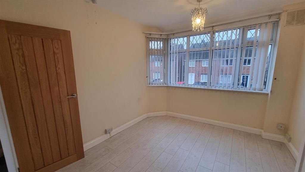 Double Bedroom 1
