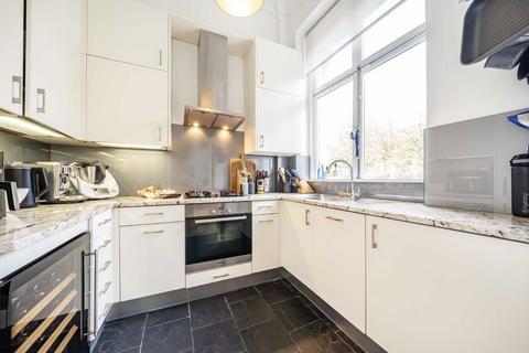 2 bedroom flat to rent, Pembridge Villas, London W11
