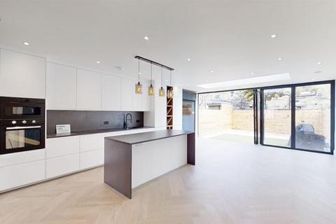 undefined, Oaklands Road, East Sheen, SW14