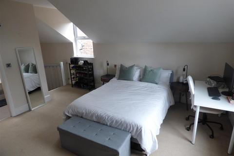 undefined, Clyde Road, 28, Manchester M20