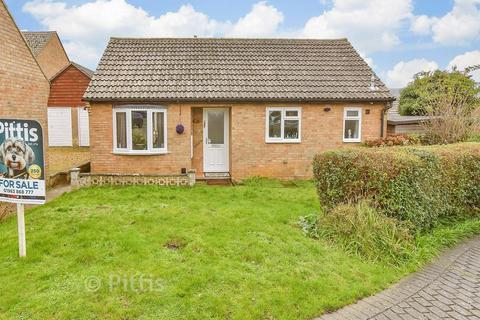 2 bedroom detached bungalow for sale, Woodhall Drive, Sandown PO36