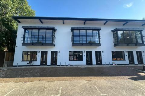 undefined, Godstone Road, Whyteleafe, CR3