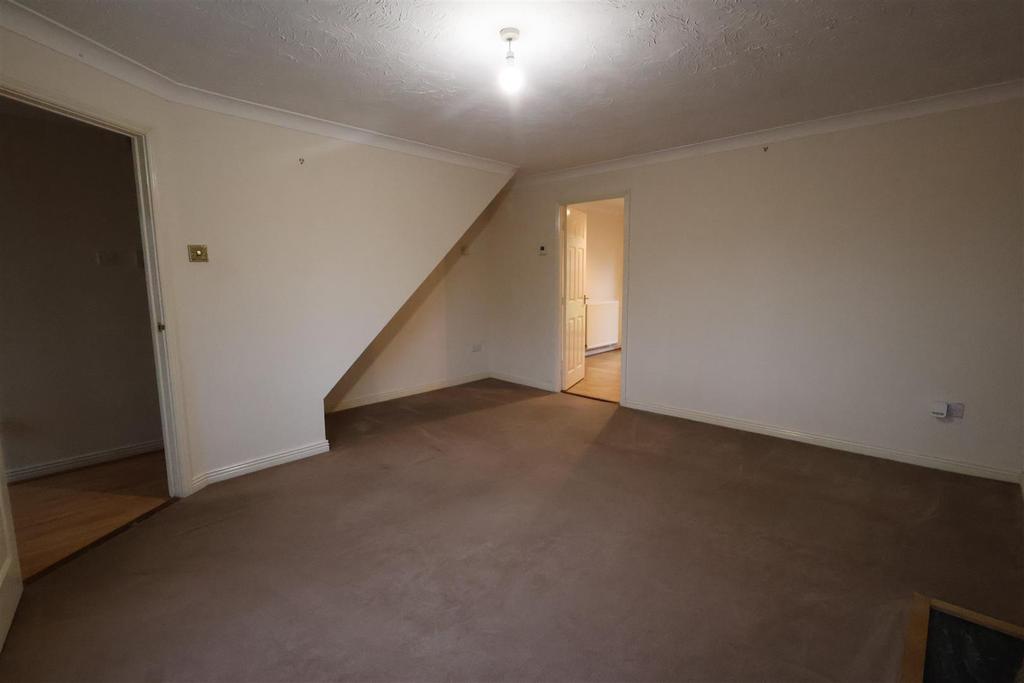 16 devenport living 1.JPG