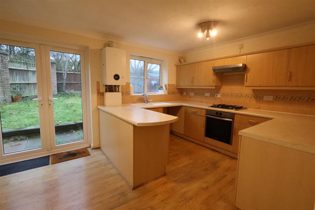 16 deven kitchen 1.JPG