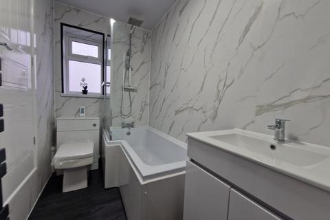 2 bedroom end of terrace house to rent, 57 Mill Crescent, WS11