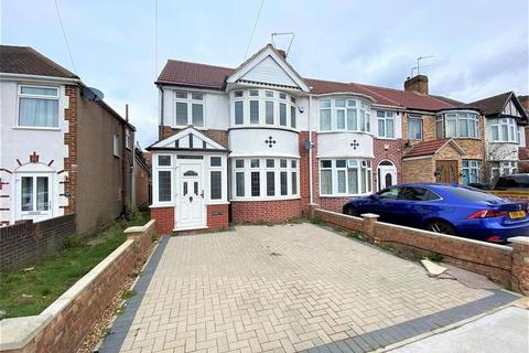 3 bedroom end of terrace house for sale, Glamis Crescent, Hayes, Middlesex, UB3 1QB