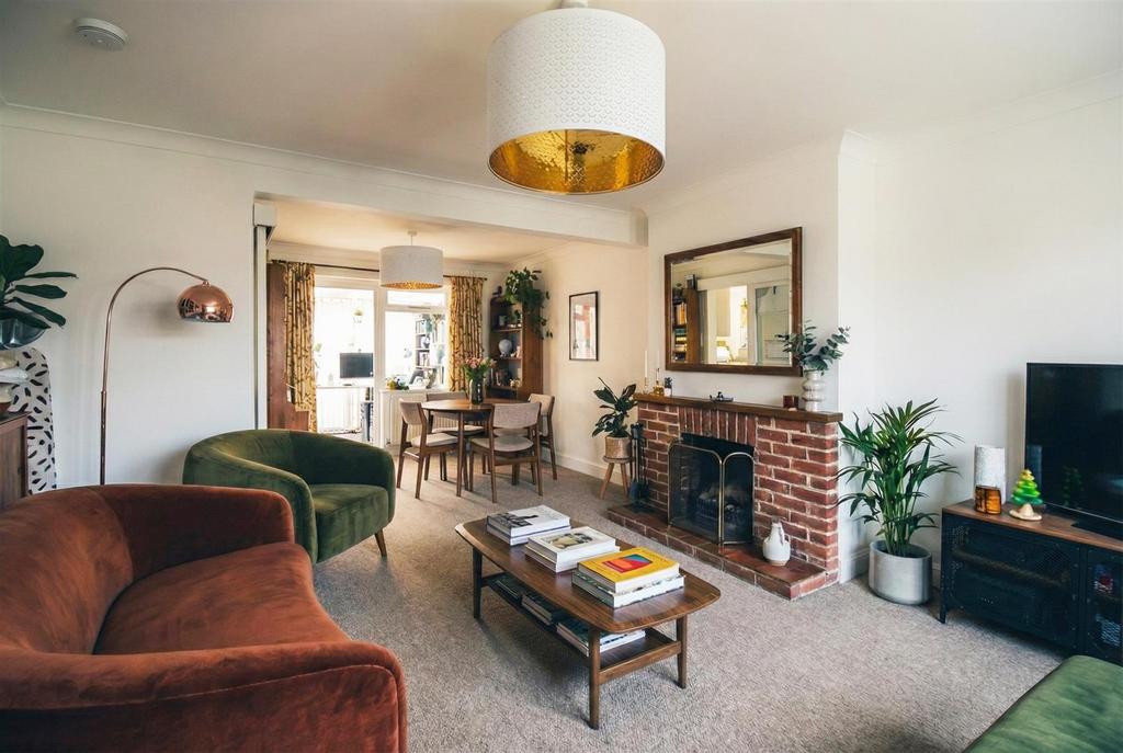 CGI furnished
