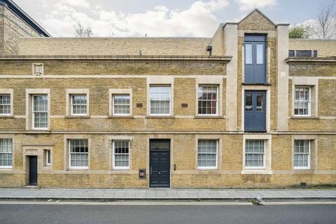 2 bedroom flat for sale, Valentine Place, London SE1