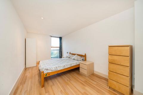 undefined, Crews Street, London E14
