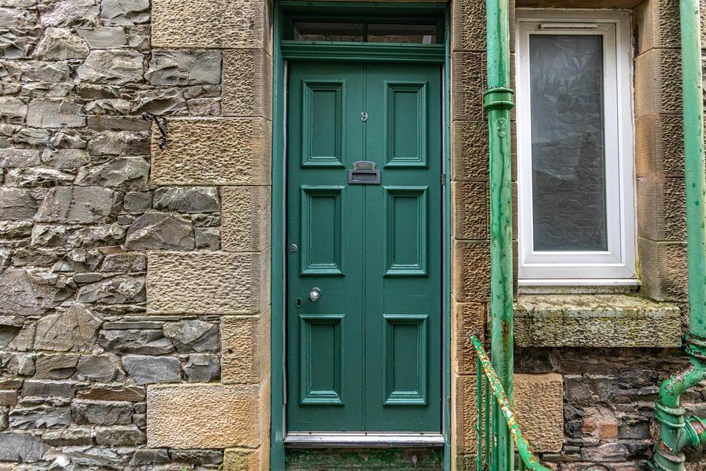 9 Millburn Place Selkirk 06.JPG