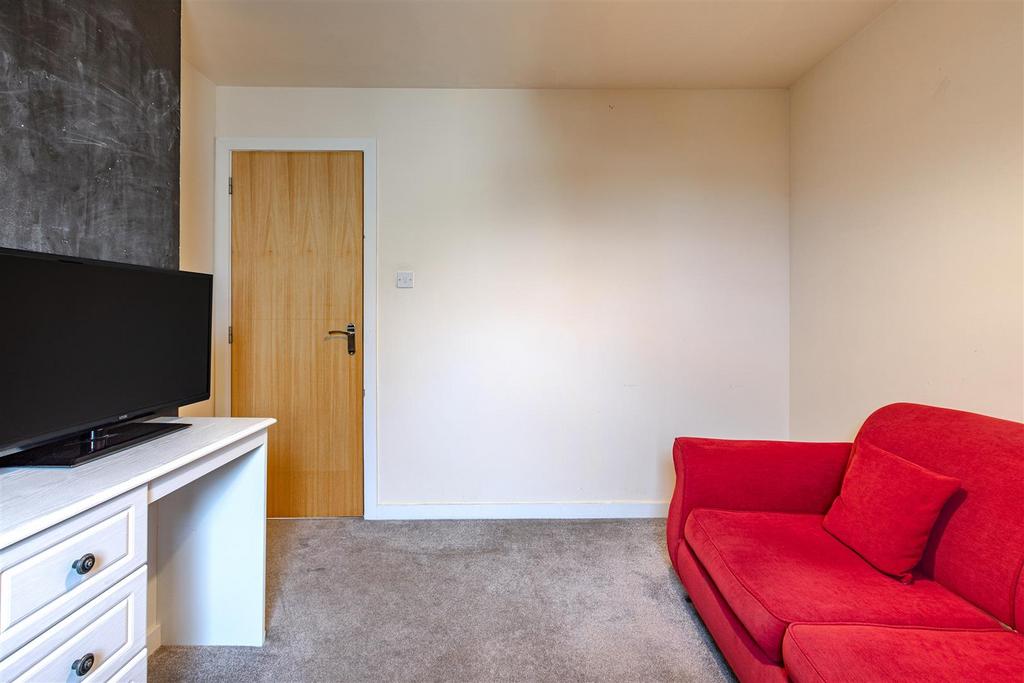 3 William Brown Road St Boswells 24.JPG