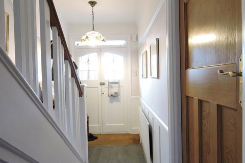 4 bedroom end of terrace house for sale, Bagshot Road, Bush Hill Park, Enfield, EN1