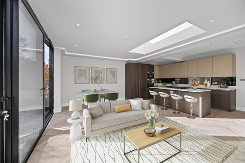 3 bedroom flat for sale, Gondar Gardens, West Hampstead NW6