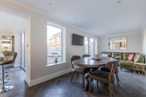 undefined, Hastings Crescent, Cardiff CF3