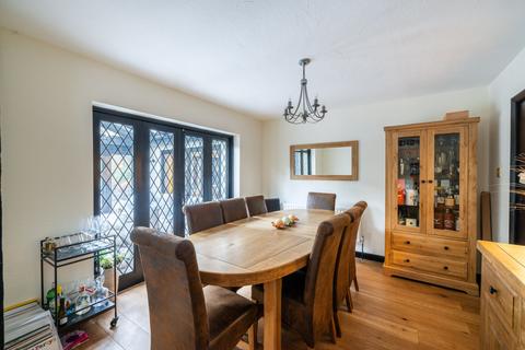 undefined, Effingham Road, Copthorne, RH10