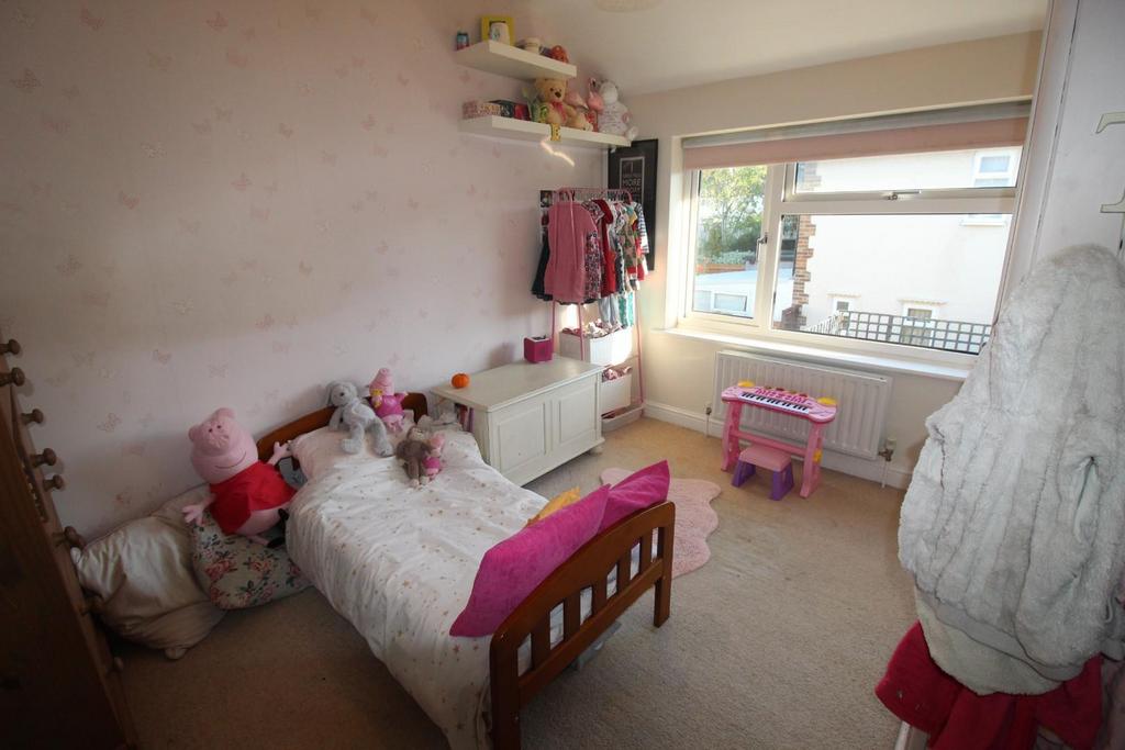 Bedroom .JPG
