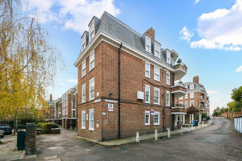 4 York Rise Postcode York Rise, Dartmouth Park, NW5 2 bed flat for sale - £400,000