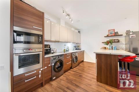 2 bedroom flat to rent, Carmine Wharf, Limehouse, E14