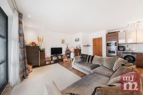 2 bedroom flat to rent, Carmine Wharf, Limehouse, E14