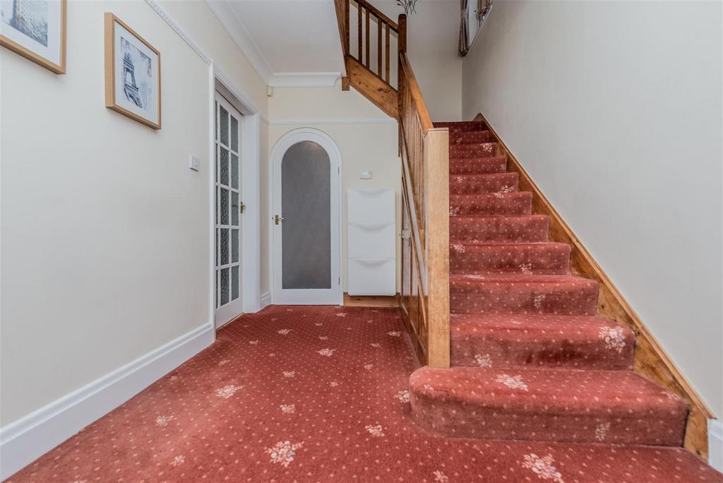 Entrance Hallway: