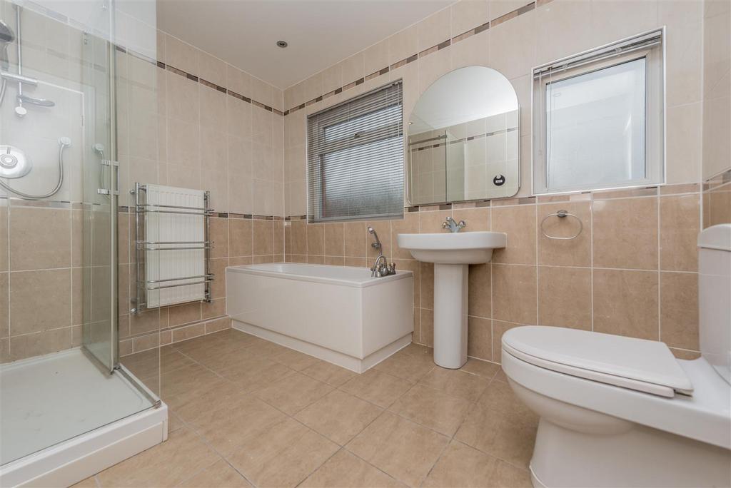 Bathroom / WC: