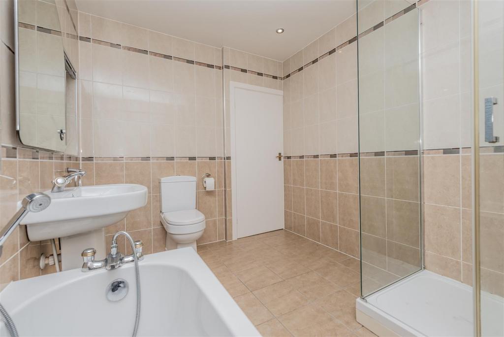 Bathroom / WC: