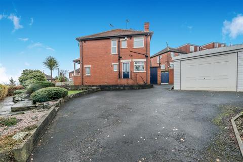 3 bedroom semi-detached house for sale, Armley Grange Avenue, Leeds