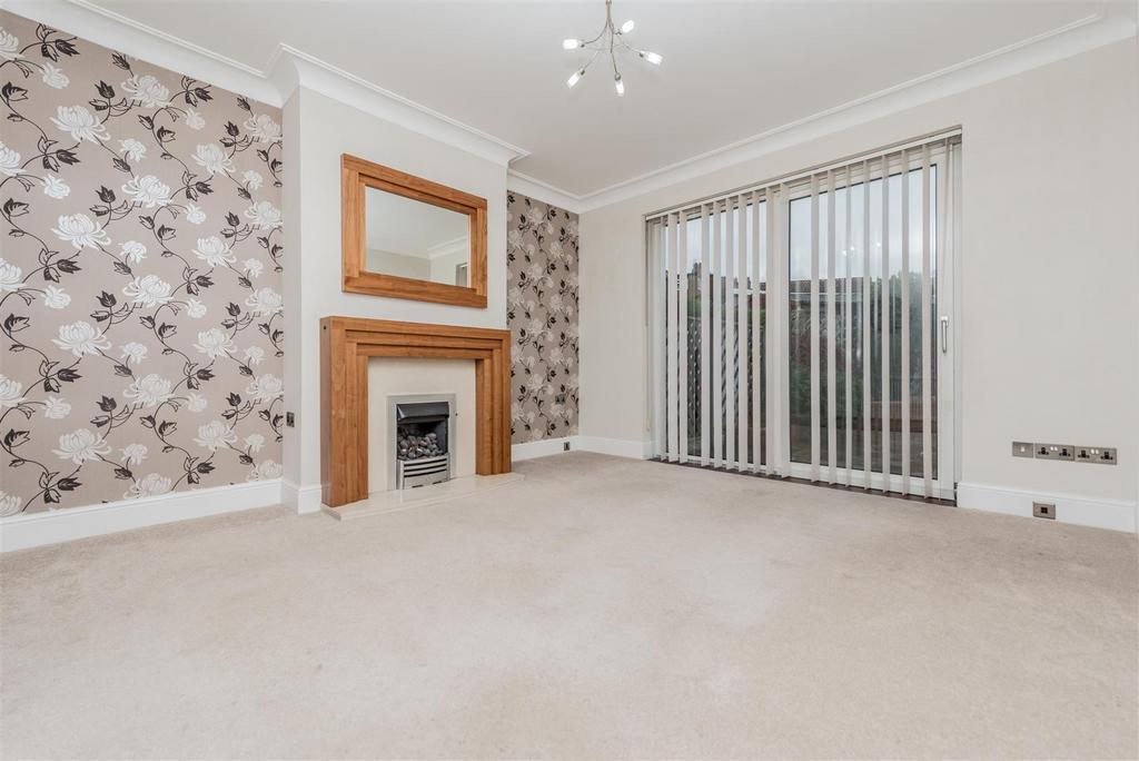 Dining Room: