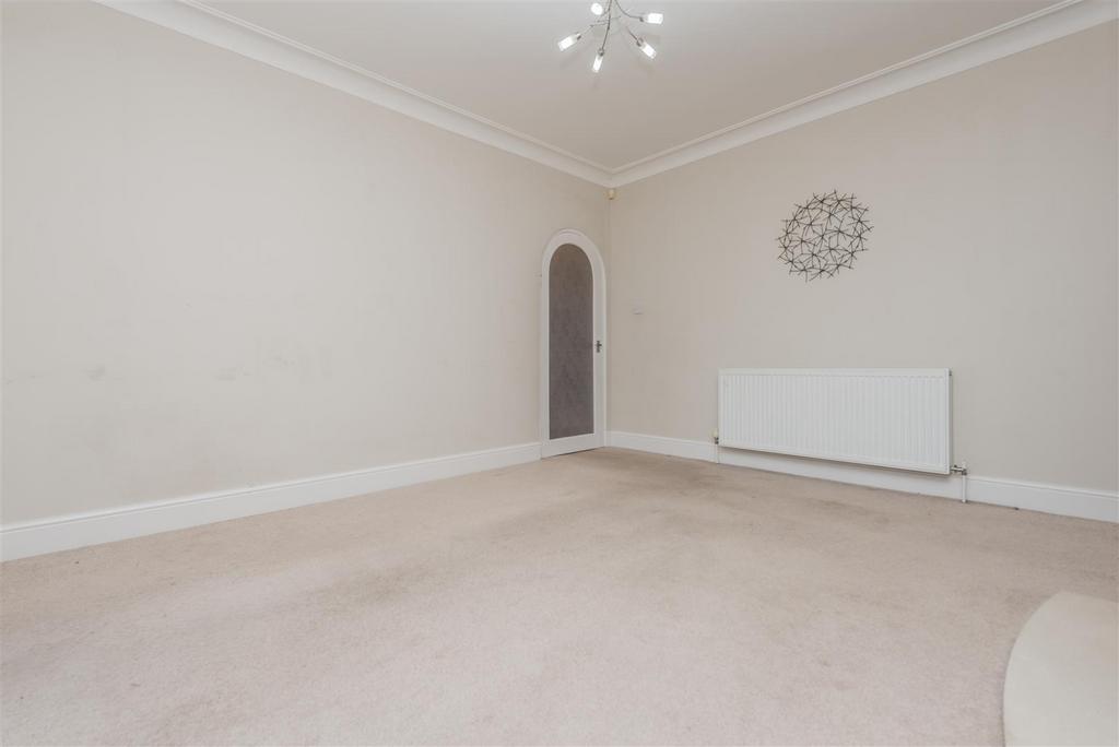 Dining Room: