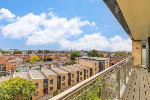 3 bedroom apartment for sale, Pulse Apartments, Lymington Road, Hampstead, NW6