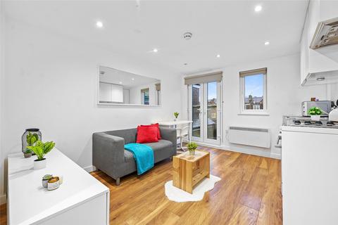 undefined, Bloemfontein Road, Shepherds Bush, London, W12