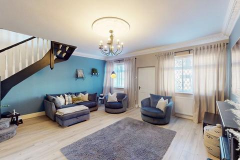3 bedroom end of terrace house for sale, Chorley Road, Westhoughton, BL5