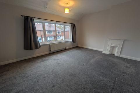 2 bedroom terraced house to rent, Barrydale Avenue, Beeston, NG9 1GN
