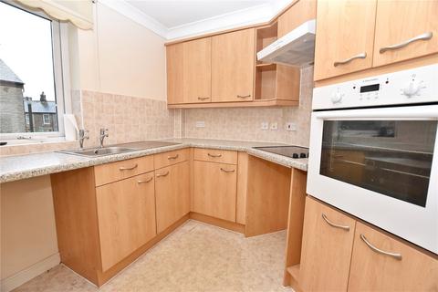 2 bedroom apartment for sale, North Road, Glossop, Derbyshire, SK13