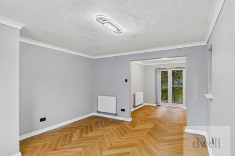 4 bedroom detached house to rent, Boothroyd Drive, Headingley, Leeds, LS6