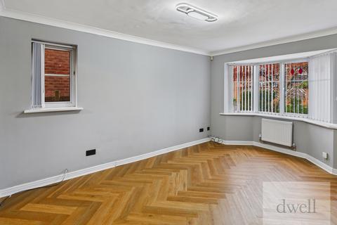 4 bedroom detached house to rent, Boothroyd Drive, Headingley, Leeds, LS6