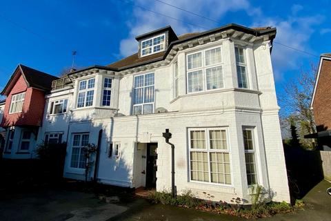 2 bedroom flat for sale, London Lane, Bromley BR1
