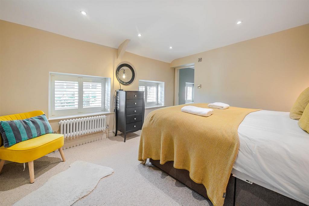 Principal Bedroom Suite