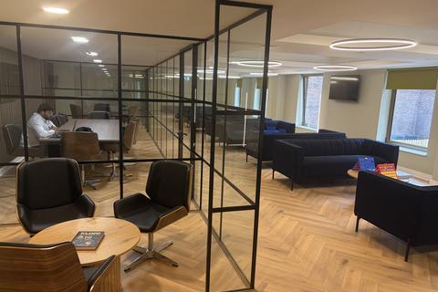 1 bedroom private hall to rent, Oldham Place