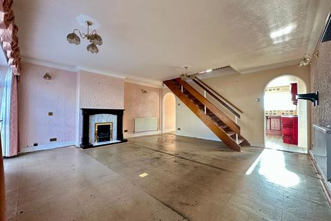 4 bedroom semi-detached house for sale, Meadow Rise, Billericay CM11