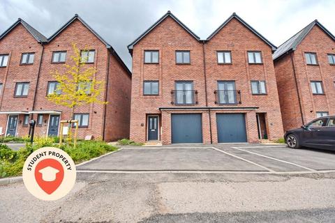 4 bedroom semi-detached house to rent, Baylis Gardens, Stoke Gifford, Bristol, BS34