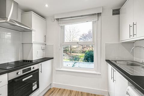 undefined, London Road, Twickenham, TW1
