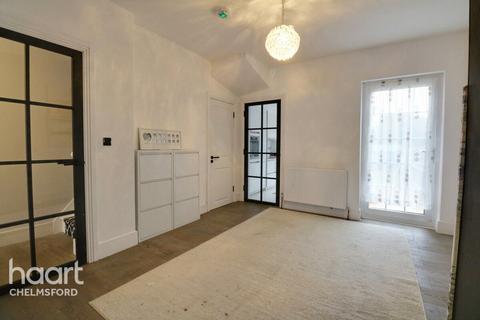 undefined, Henry Road, Chelmsford