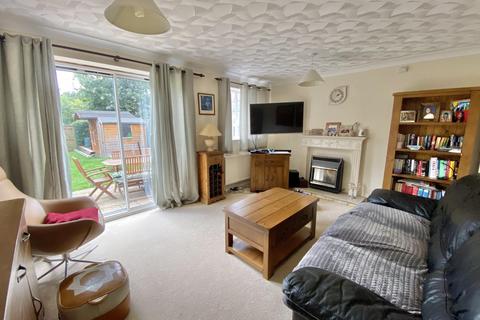 3 bedroom semi-detached house to rent, Orwell Drive, Oxfordshire OX11