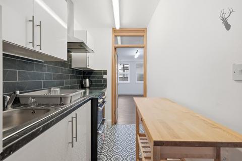 1 bedroom flat to rent, Bethnal Green Road, Bethnal Green E2
